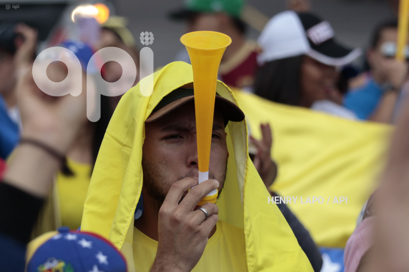PLANTON VENEZOLANOS