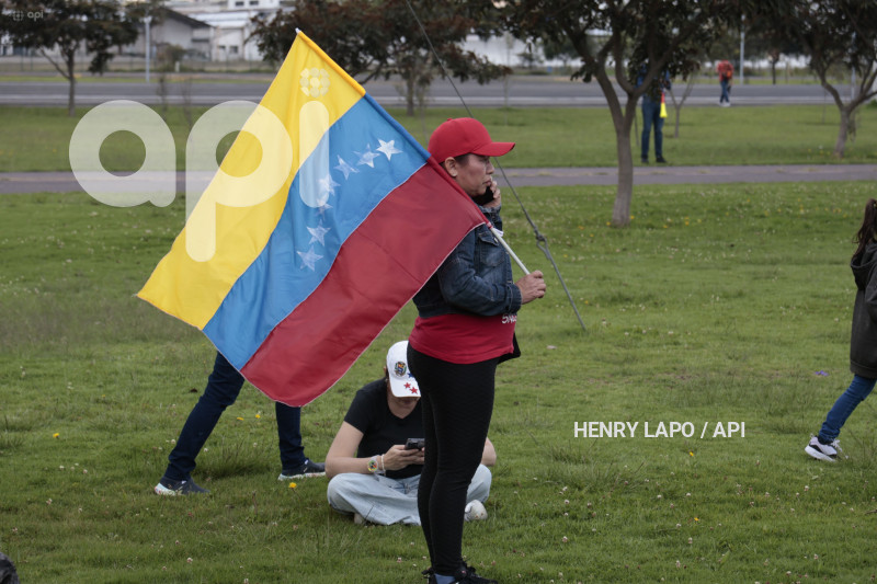 PLANTON VENEZOLANOS