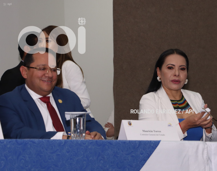 FIRMA CONTRALORIA Y CNE