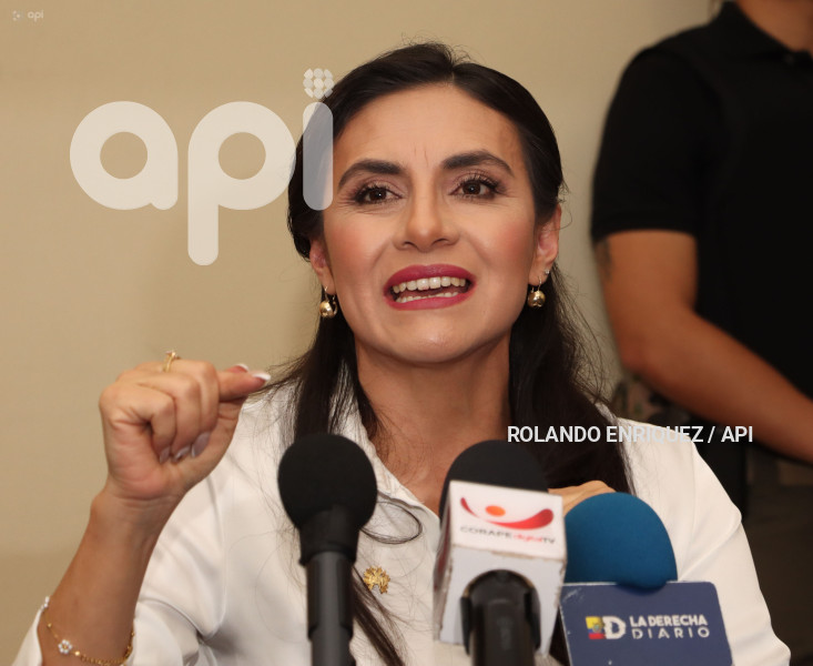 VICEPRESIDENTA VERÓNICA ABAD