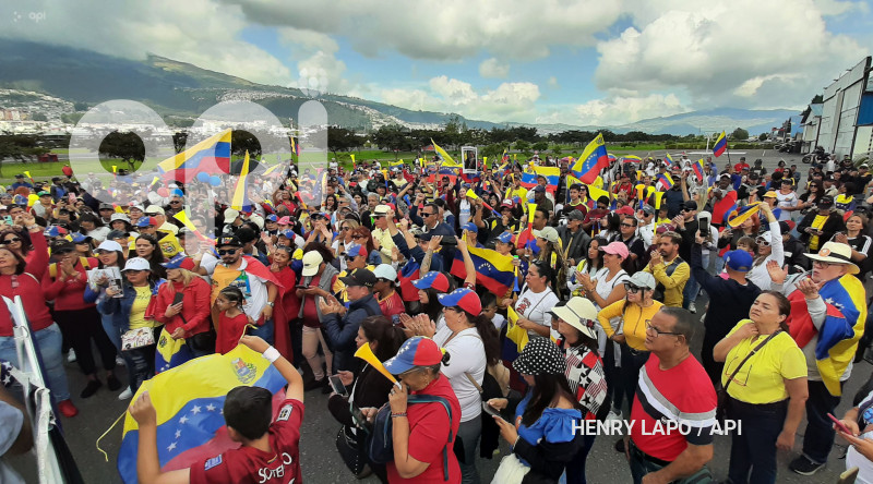 PLANTON VENEZOLANOS