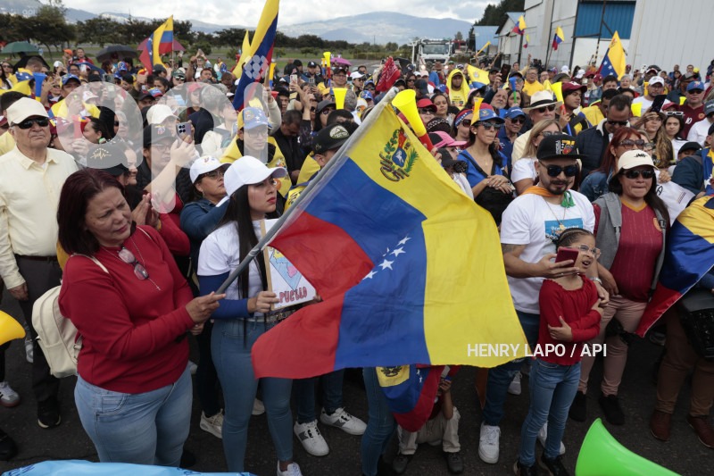 PLANTON VENEZOLANOS