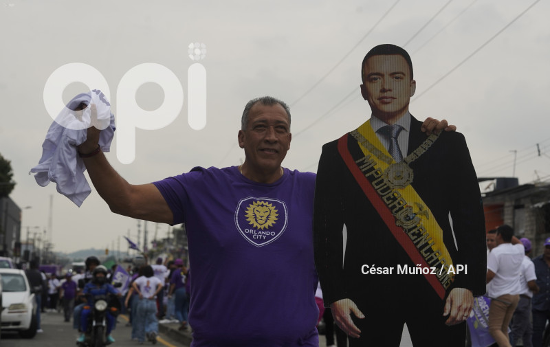 GYE-CARAVANA ADN GUAYAQUIL