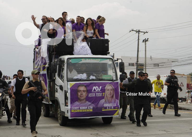 GYE-CARAVANA ADN GUAYAQUIL