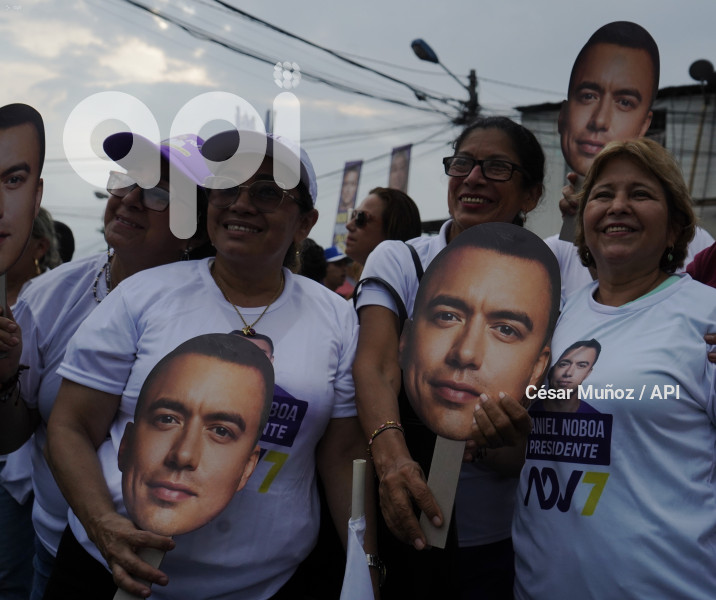 GYE-CARAVANA ADN GUAYAQUIL