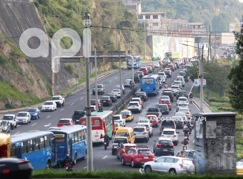 TRANSITO QUITO
