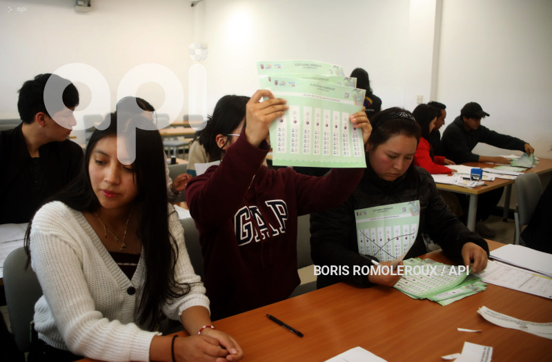 CUENCA-CNE-CAPACITACION ELECCIONES