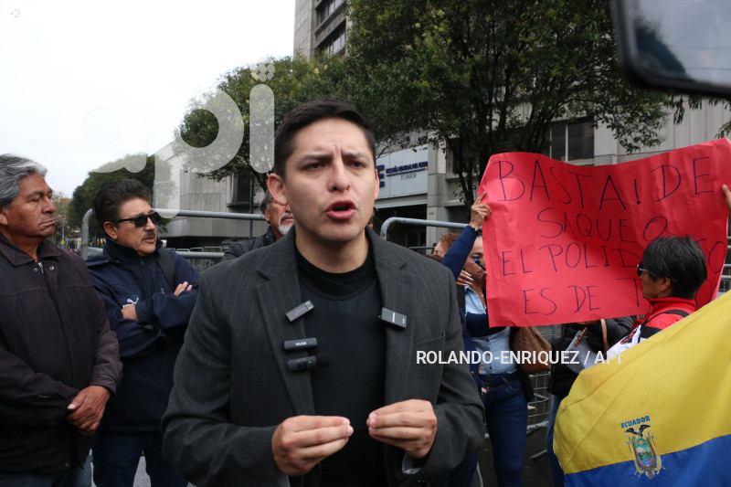 ANDRÉS CARRIÓN DENUNCIA PINCHAZOS EN POLIDUCTO