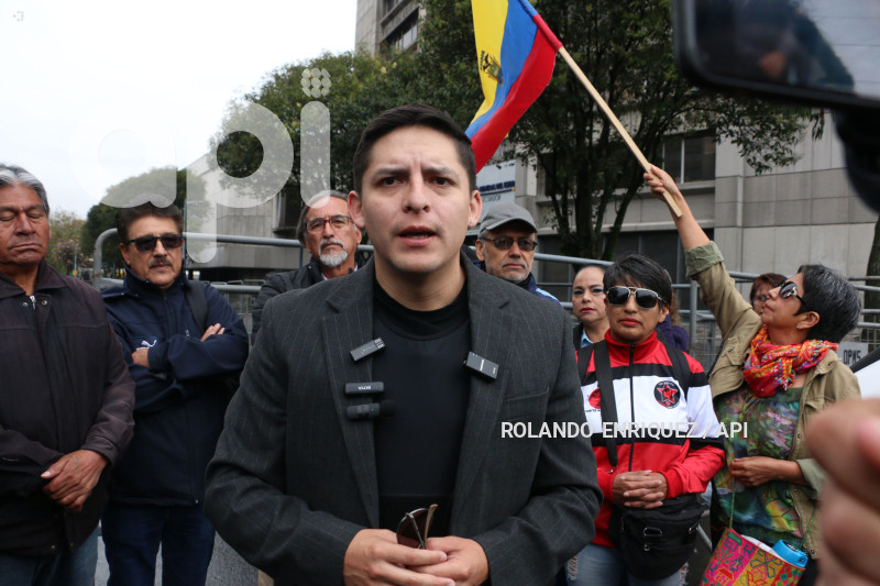 ANDRÉS CARRIÓN DENUNCIA PINCHAZOS EN POLIDUCTO