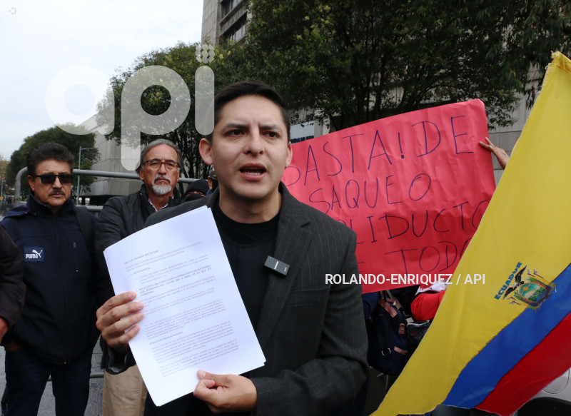 ANDRÉS CARRIÓN DENUNCIA PINCHAZOS EN POLIDUCTO