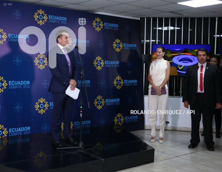 AMBIENTE INTERNO DEBATE PRESIDENCIAL 2025
