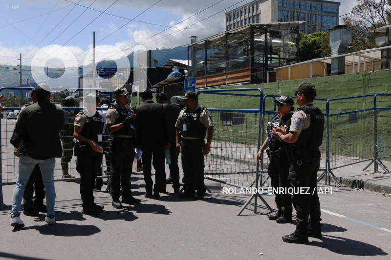 AMBIENTE INTERNO DEBATE PRESIDENCIAL 2025