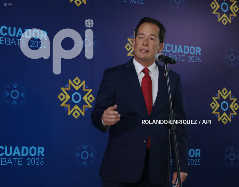 AMBIENTE INTERNO DEBATE PRESIDENCIAL 2025
