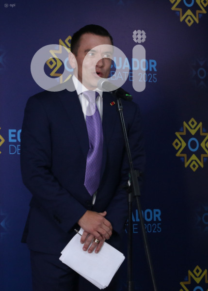 AMBIENTE INTERNO DEBATE PRESIDENCIAL 2025