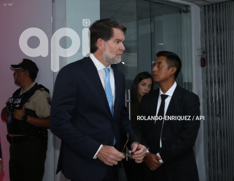 AMBIENTE INTERNO DEBATE PRESIDENCIAL 2025