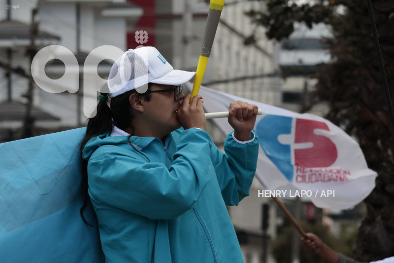 AMBIENTE EXTERNO DEBATE PRESIDENCIAL