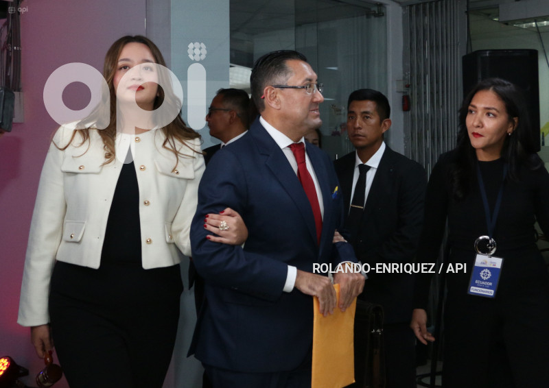 AMBIENTE INTERNO DEBATE PRESIDENCIAL 2025
