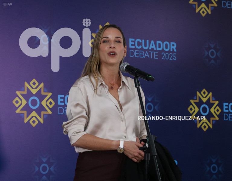 AMBIENTE INTERNO DEBATE PRESIDENCIAL 2025