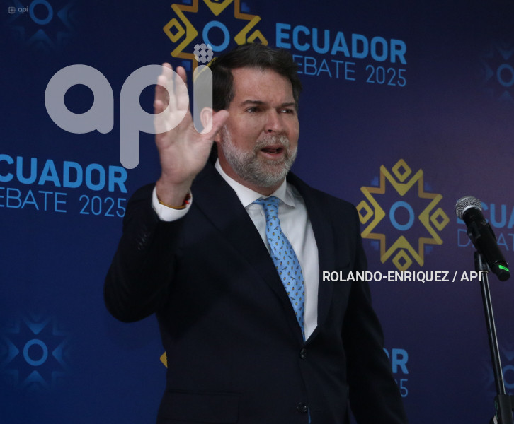 AMBIENTE INTERNO DEBATE PRESIDENCIAL 2025