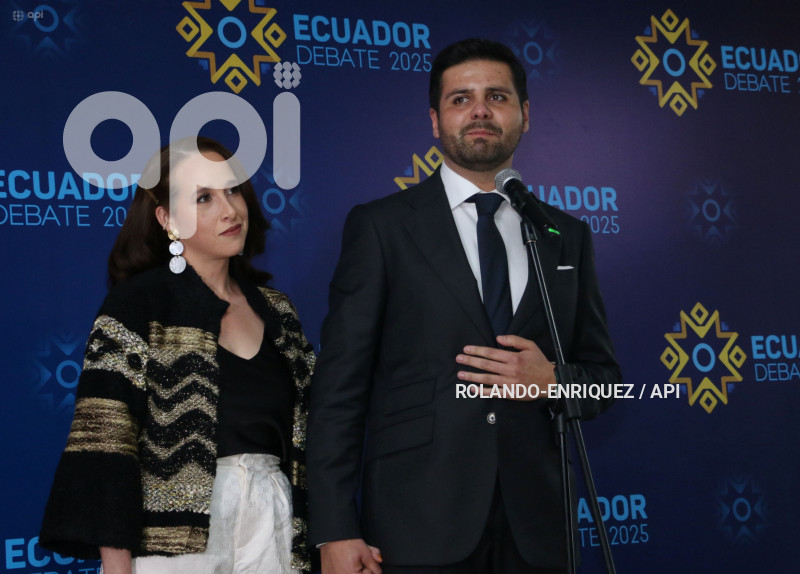 AMBIENTE INTERNO DEBATE PRESIDENCIAL 2025
