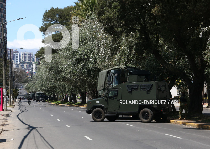 AMBIENTE INTERNO DEBATE PRESIDENCIAL 2025