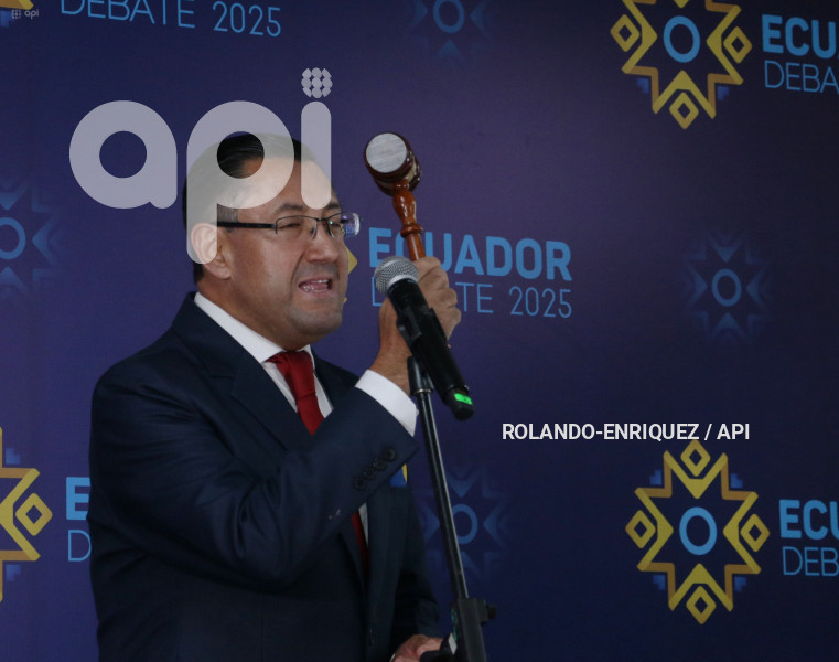 AMBIENTE INTERNO DEBATE PRESIDENCIAL 2025