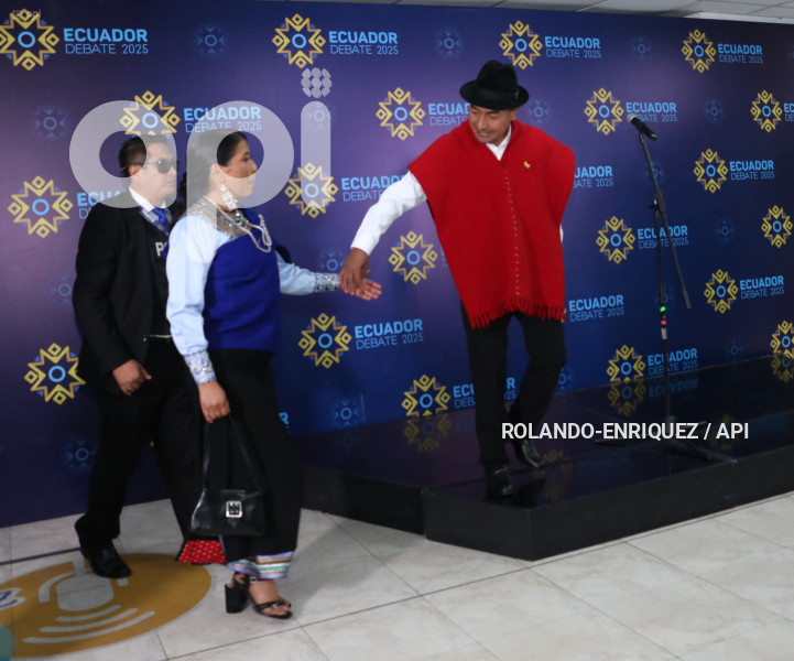 AMBIENTE INTERNO DEBATE PRESIDENCIAL 2025