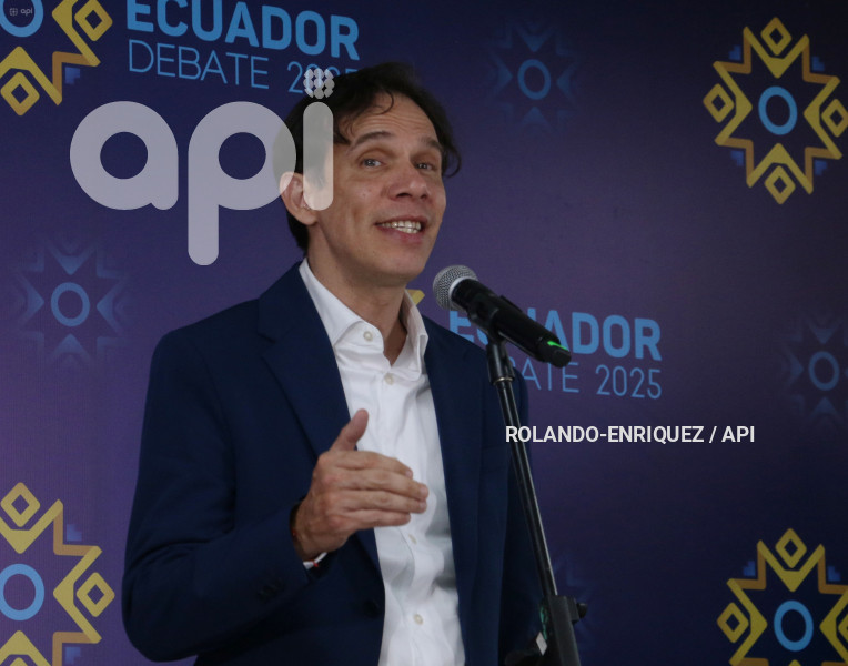AMBIENTE INTERNO DEBATE PRESIDENCIAL 2025