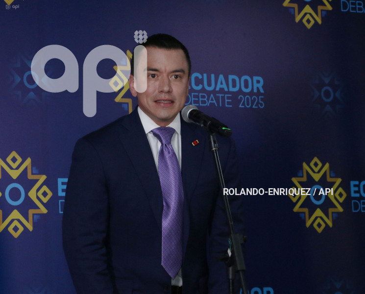 AMBIENTE INTERNO DEBATE PRESIDENCIAL 2025