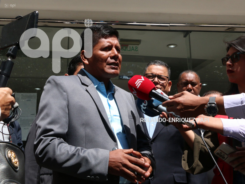 TRABAJADORES PETROECUADOR MIN TRABAJO