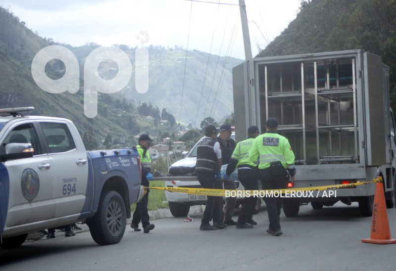 CUENCA-ACCIDENTE TRANSITO-VIA PAUTE
