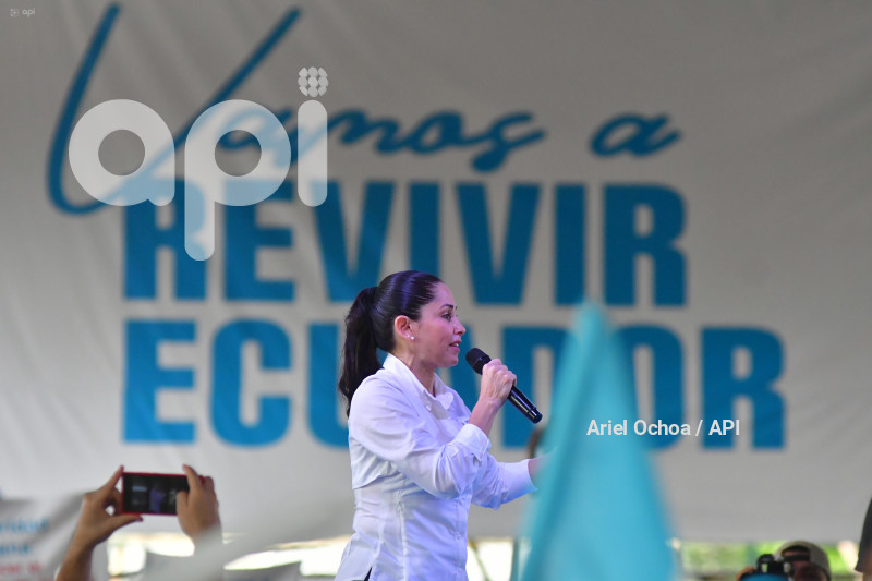 LUISA GONZALEZ-PORTOVIEJO-CALDERON