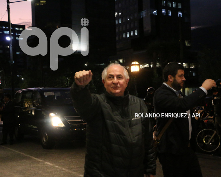 LLEGADA EDMUNDO GONZÁLEZ