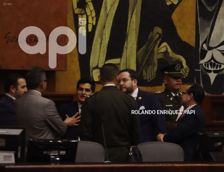 POSESION SUPER BANCOS ROBERTO ROMERO