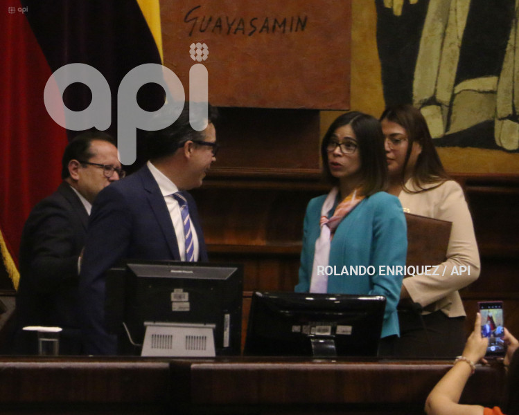 POSESION SUPER BANCOS ROBERTO ROMERO
