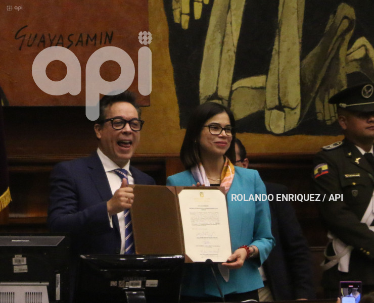 POSESION SUPER BANCOS ROBERTO ROMERO