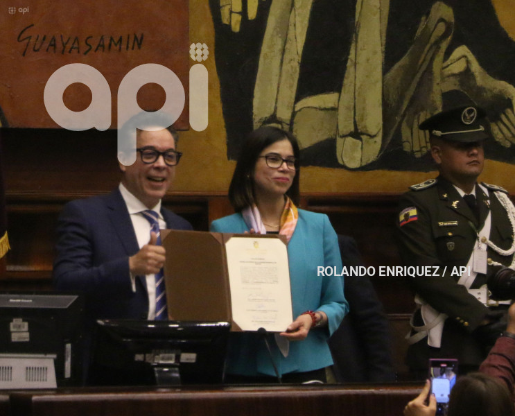 POSESION SUPER BANCOS ROBERTO ROMERO