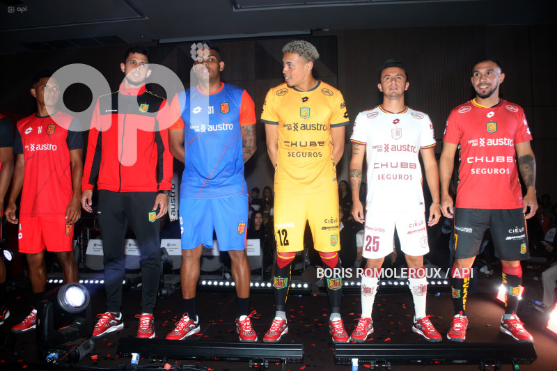 CUENCA-PRESENTACION-CAMISETA-D CUENCA