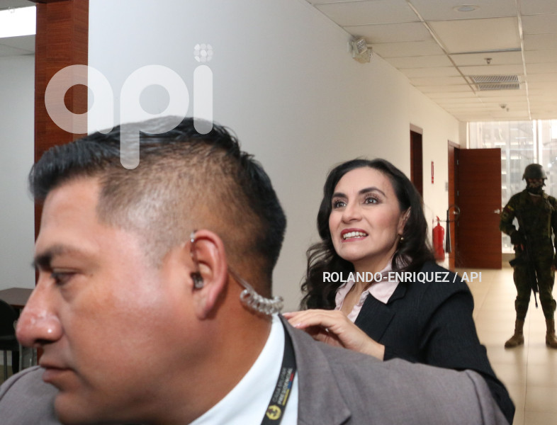 AUDIENCIA DE PROTECCION VERONICA ABAD