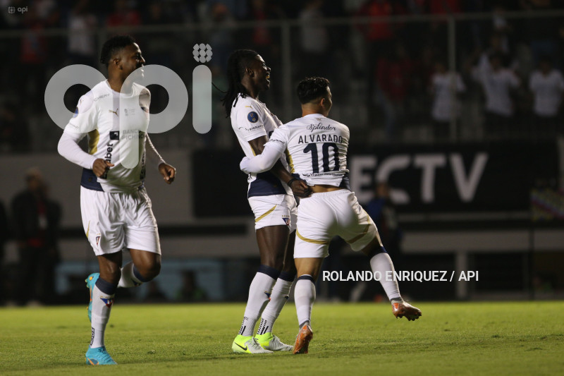 FBL SUPERCOPA ECUABET LIGA VS NACIONAL