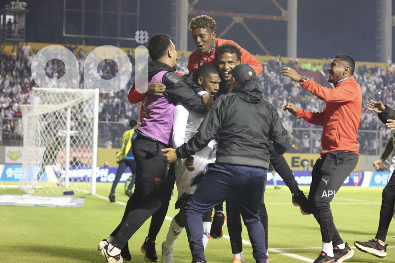 FBL SUPERCOPA ECUABET LIGA VS NACIONAL