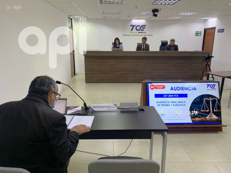AUDIENCIA SOMMERFELD CONTRA ABAD