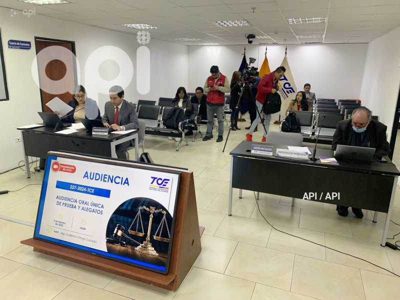 AUDIENCIA SOMMERFELD CONTRA ABAD