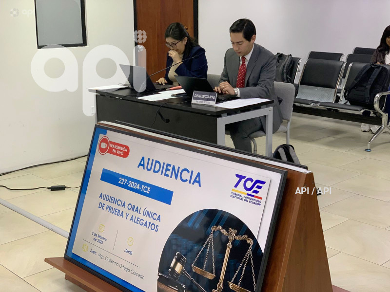 AUDIENCIA SOMMERFELD CONTRA ABAD