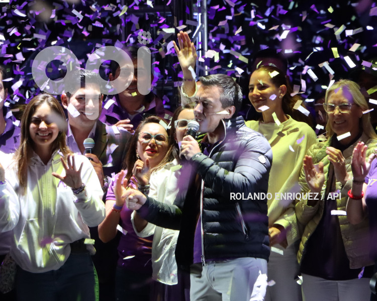 CIERRE CAMPANA DANIEL NOBOA