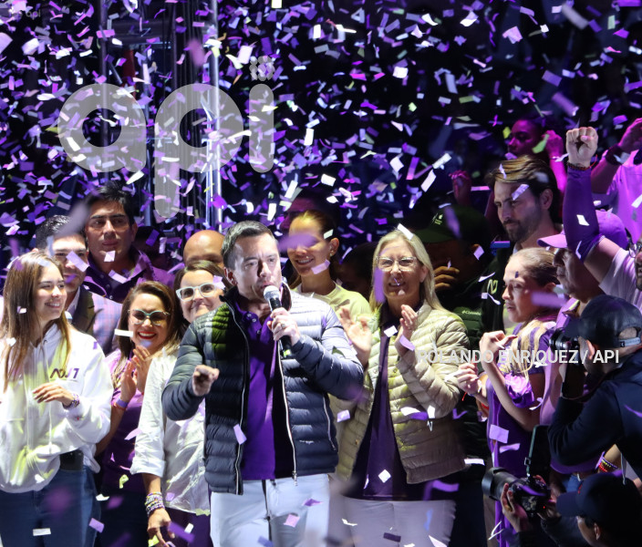 CIERRE CAMPANA DANIEL NOBOA