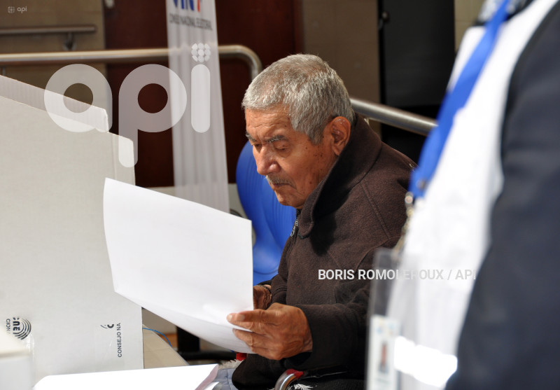 CUENCA-VOTO EN CASA-ELECCIONES 2025