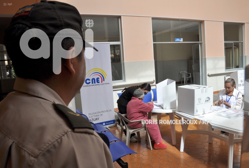 CUENCA-VOTO EN CASA-ELECCIONES 2025