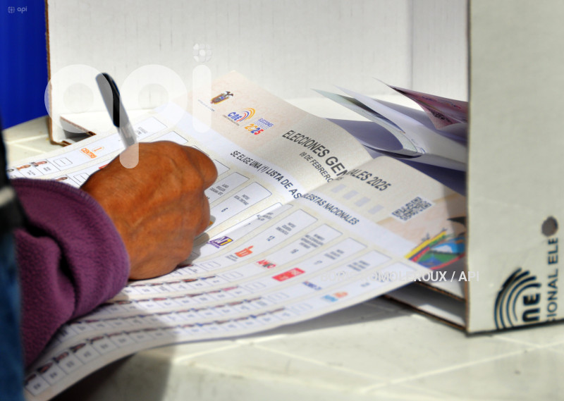 CUENCA-VOTO EN CASA-ELECCIONES 2025
