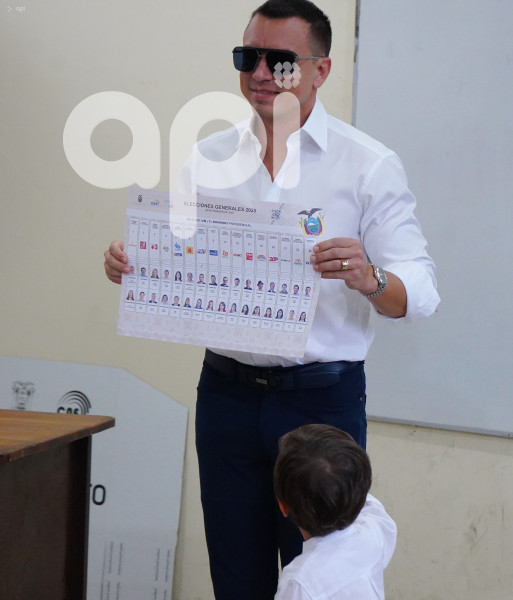 GYE-ELECCIONES 2025 VOTO NOBOA